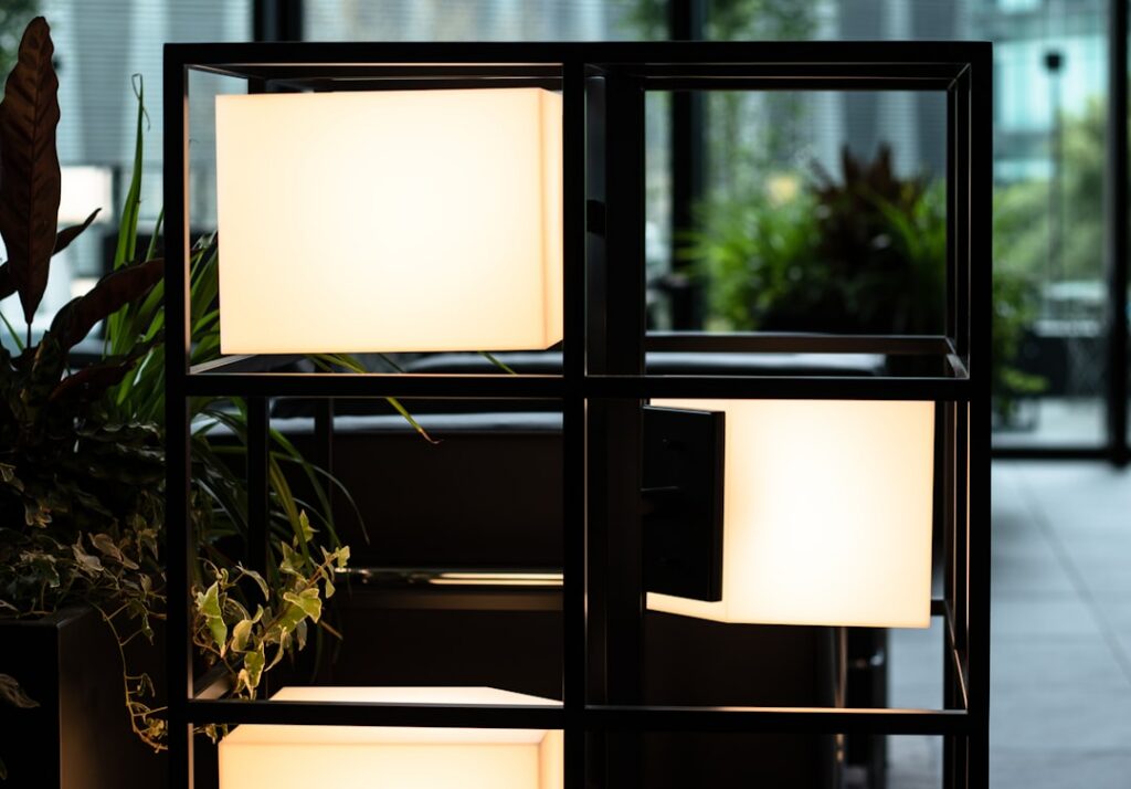 Elegant Lighting Floor Lamp